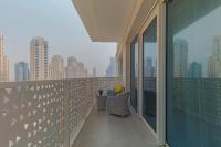 La Vie, JBR private beach, private parking and pool - B&B