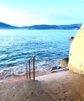 F2 tout confort, les pieds dans l'eau, PORTICCIO - B&B Grosseto-Prugna