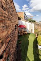 Mid-Century Seascape Home 3-Bed Free Parking - B&B Scarborough