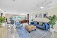 Stunning Tropical Pool House Delray Near The Beach - Chambres d'hôtes Delray Beach