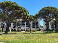 Cozy apartment in Cap Coudalère, lake and pool view, 4 people - B&B Le Barcarès