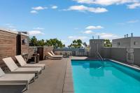 Ocean Views - Rooftop Pool 2BR Santa Monica - B&B Los Angeles