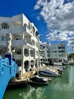 Wonderful Apartment in Puerto Marina - B&B Benalmádena