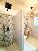Deluxe Double Room with Balcony and Sea View