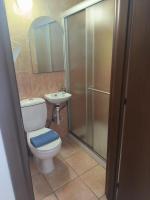 STOP! Book Now 3 Bedroom Large Apartment in Oroklini - Chambres d'hôtes Voróklini