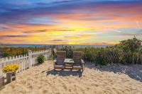 Newly Renovated Beachside Bliss Steps to Sand - Ferienwohnung Salisbury