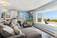 Snug Seaside Views From Couch Walk to Beach - Bed and Breakfast Rye