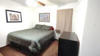 Private Rooms at US75 Central Plano - B&B