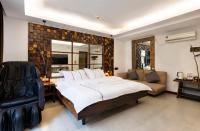 Suite with Garden View