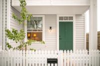 3 Bed Family Retreat Classic Charm With Park Views - B&B