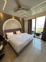 Galaxia luxe stay Lucknow - B&B Lucknow