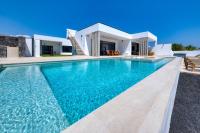 White House - Fire pit and Private pool By Lanzarote Vacation Homes - B&B Puerto Calero