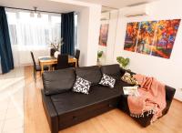 Pet Friendly- Charming Escape 1BR Heart of Old Town - Chambres d'hôtes Bucarest