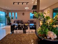 Mol Residence - Bed and Breakfast Esmeraldas