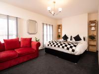 The U2 Crib - Unique History, Stylish with Parking - B&B Belfast