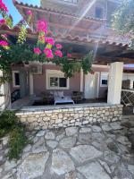 Luka Apartament 3 - B&B Himarë