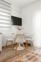 Beautiful lake apartment - B&B Ioannina