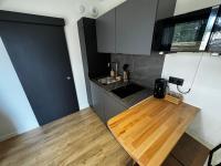 Studio paisible sous un Pin près de Disneyland - Bed and Breakfast