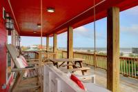 Playscape and Steps To The Beach - B&B Bolivar Peninsula