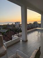 Tsoumaris House - B&B Roviés