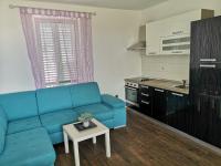 Appartamento con 2 Camere da Letto e Vista Mare