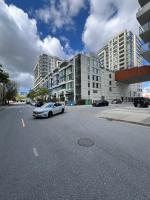 Richmond Center near skytrain 2B2B - B&B