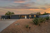 Cozy Desert Oasis Mins to Park, Hot Tub, Fire Pit - Chambres d’hôtes Joshua Tree