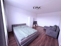 Comfortable apartment in Prievidza - B&B