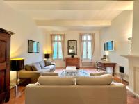 Le 100% Uzès, charme en plein centre historique - B&B Uzès