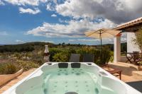 Green & Blue Villas - Villa Can Ameler - Bed and Breakfast Sant Carles de Peralta