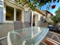 Chaleureux Appartement RDC 49 m2 avec Jardin - Chambres d’hôtes Aix-en-Provence
