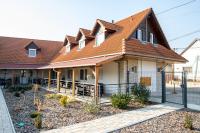 Mátravölgy Apartmanház - B&B