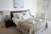 Seas the Day Beachfront Apartment Ramsgate - Sleeps 4 - B&B Ramsgate