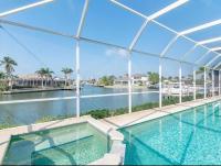 Stunning Sunsets and Water Views - B&B Marco Island