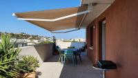 Rooftop du Lavandou - terrace and pool - B&B