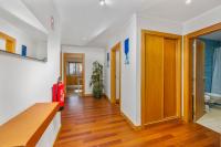 Appartement met 2 Slaapkamers en Uitzicht op het Zwembad