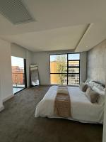The Houghton's Hotel - Modern Day Home Two-Bedroom Apartment - Chambres d’hôtes Johannesbourg