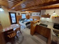 Apartma Maya - B&B