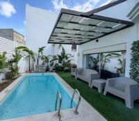 Villa charmante piscine privée et haut standing - B&B