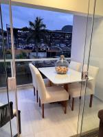 Um apartamento com vista para oarma - B&B Angra dos Reis