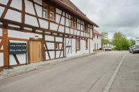 WOOD WORLD Luxury - Massage - Bergblick - Tranpolin- Parken - B&B Markdorf