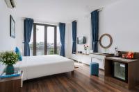 Deluxe Cityscape View Room