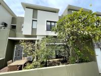Cosmo Park Town House - B&B Jakarta