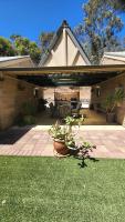 Riesling Trail & Clare Valley Cottages - B&B