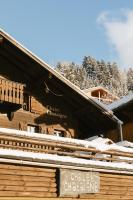 Chalet Châtaigne - Shared Catered Chalet - B&B