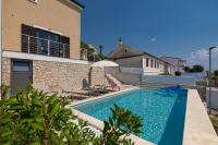 Traumhafte Finca nur 480 Meter zum Strand mit Meerblick, Privatpool, Waschmaschine - B&B Dramalj