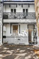 Heritage Townhouse with Private Parking - B&B Sydney