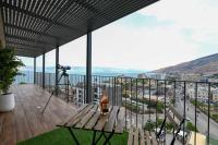 My View 2 bedroom apartment by the lake - B&B
