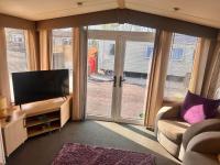 Swift Moselle 2 Bedroom Caravan Located in Uddingston, Glasgow at Maryville Caravan Site - B&B Uddingston