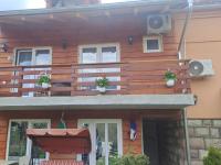 VILA BOJANA - Ferienwohnung Inovo